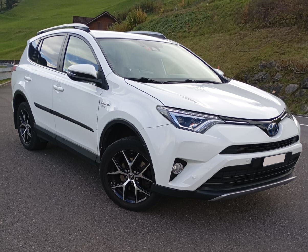 Toyota RAV4 - View 2